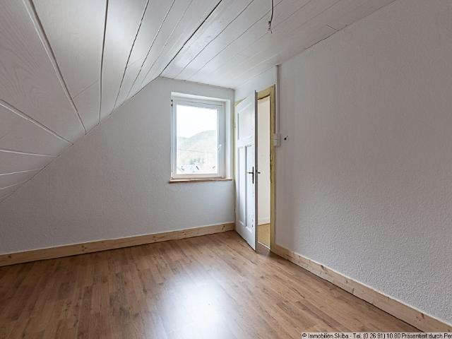Dachgeschosswohnung in Dümpelfeld an der Ahr