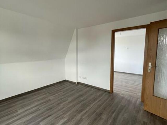 Dachgeschosswohnung in Fraureuth mit Einbauküche