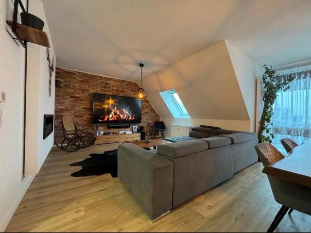 Dachgeschosswohnung in Hanau Wolfgang