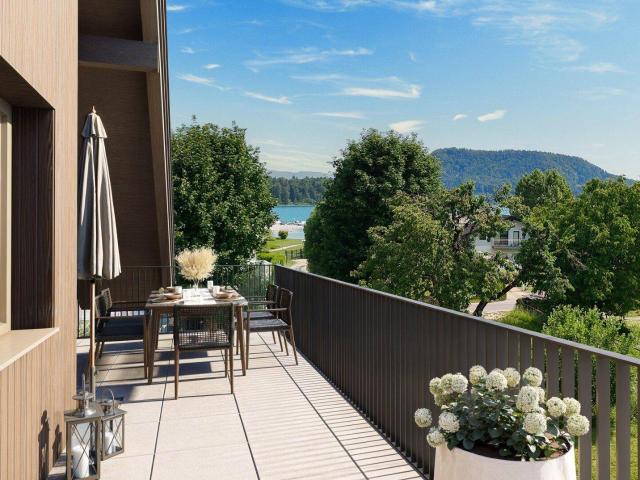 Dachgeschoßwohnung inkl. SEEBLICK – Erstbezug mit Terrasse und 3 Zimmern!