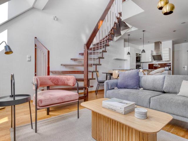 Dachgeschosswohnung inkl. privater Terrasse! 1,5 Zimmer mit viel Stauraum. Ruhelage: an der Schmelz VIE166
