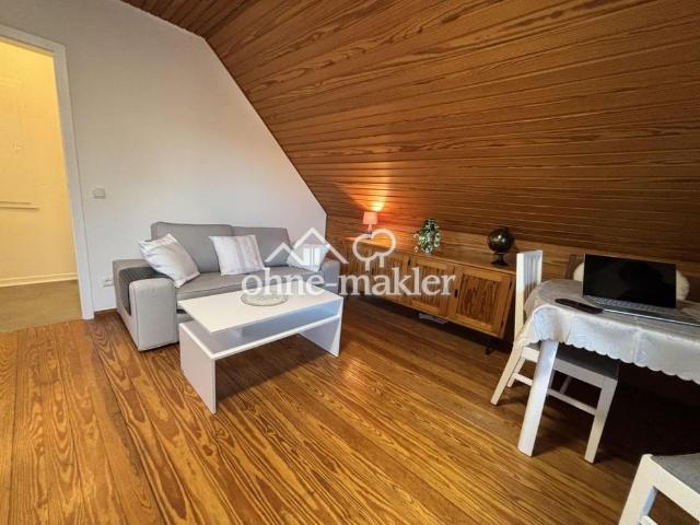 Dachgeschosswohnung löffelfertig 1ZiKüDB mit Einbauküche, voll möbliert