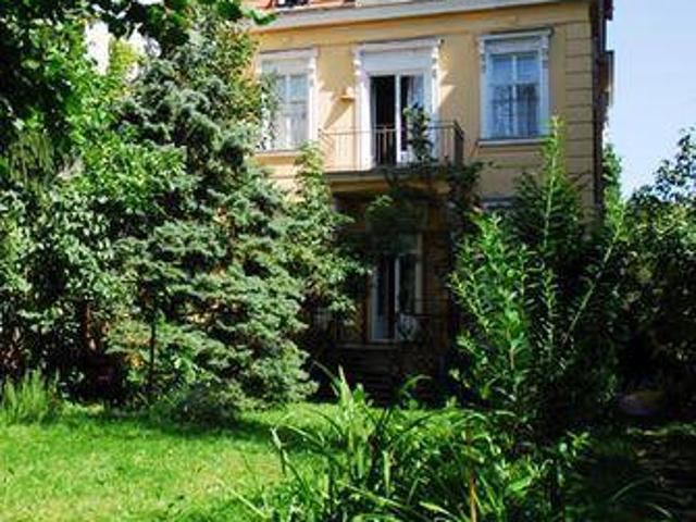 Dachgeschosswohnung 90m² mit Garten und 2 Bädern