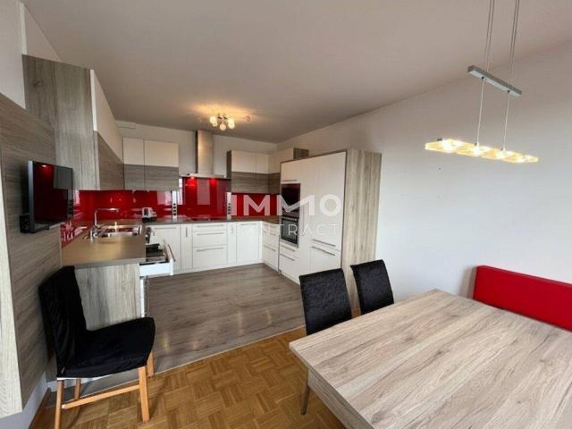 Dachgeschoßwohnung 93m² mit 3 Zimmern, 2 Terrassen & Aufzug in 1200 Wien