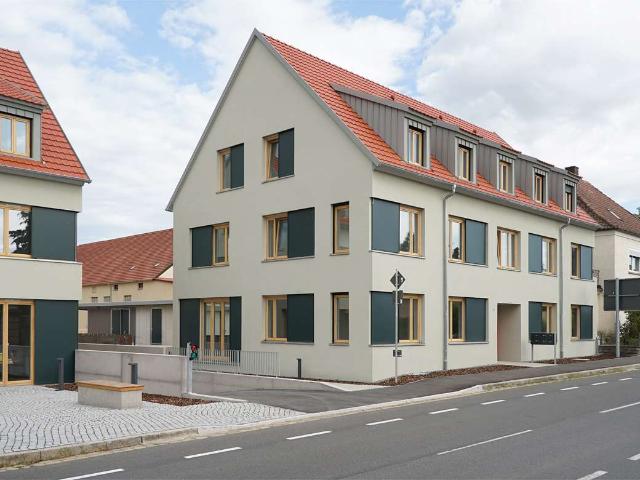 Dachgeschoss Charme in Iphofen: 2 Zimmer nahe Altstadt mit Tiefgarage