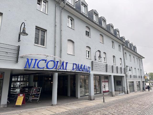 Dachgeschoss – Aufzug – Tiefgarage | 2 Zimmer Wohnung Auerbach Zentrum