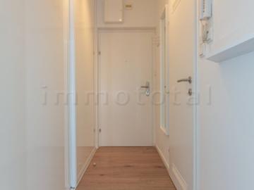 Dachgeschosswohnung zum Verkauf in 2371