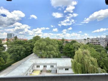 Dachgeschoss eleganz auf 2 ebenen – rund 148 m² nutzfläche mit galerie, weitblick & rund 17 m² dachterrasse nahe schönbrunn zu kaufen!