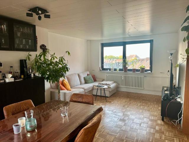 Dachgeschoss Maisonette Wohnung, 70qm, zentrale Lage Essen