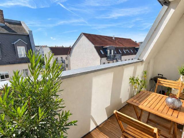 Dachgeschoss mit Balkon & Charakter – vermietete 2 Zimmer Wohnung in Leipzig