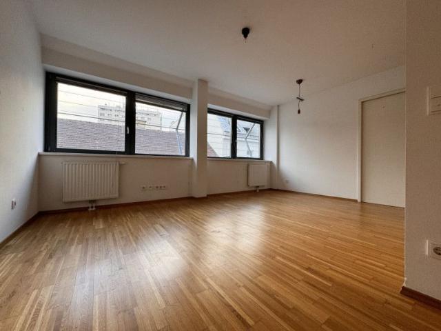 DACHGESCHOSS mit Loggia nähe Praterstraße 2 Zimmer