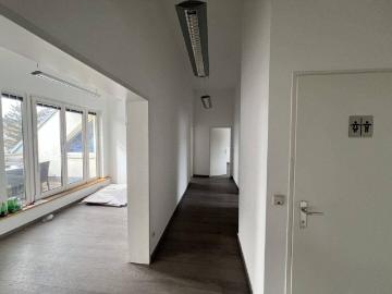 Dachgeschoß NEUBAU Wohnung mit 3 Zimmern! Inkl. 2 Kfz Stellplätzen!
