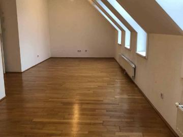 DACHGESCHOSS SINGLEHIT im NEUBAU Nähe PILGRAMGASSE
