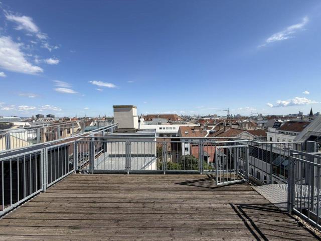 DACHGESCHOSS + PERFEKT für Zwei + SONNIG & RUHIG + zwei TERRASSEN + FERNSICHT!