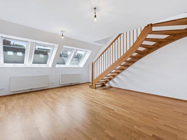 Dachgeschoßmaisonette 2 Zimmer in Toplage 1090 Wien !