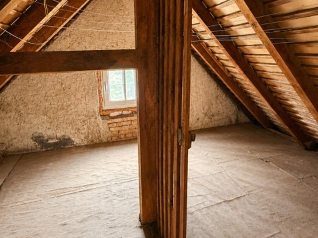 Dachstock / Lagerboxen, unbeheizt, nur für ruhige Lagerzwecke, ab 90. CHF/ Monat
