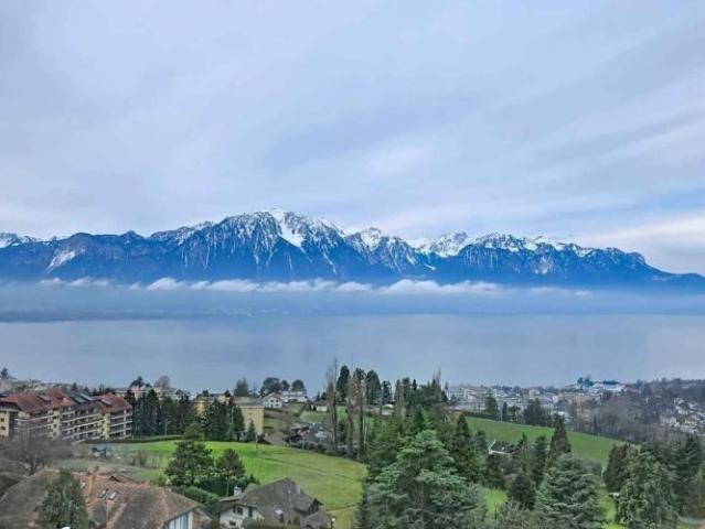 Exklusive oberste Etage Panoramablick auf den See