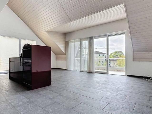 Penthouse mit 5,5 Zimmern und Blick auf den Genfersee
