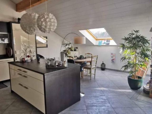 Dachwohnung 6.5 Zimmer