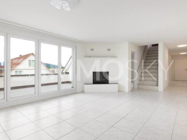 Dachwohnung 9 Zimmer
