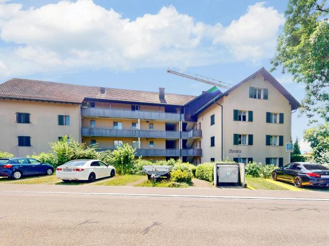 Dachwohnung mit geräumigen Grundriss!