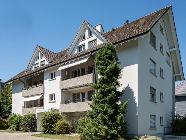 Dachwohnung mit sonnigem Balkon