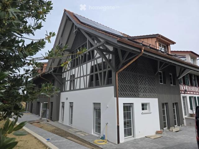 Dachwohnung mit Weitblick – Ihr neues Zuhause im Herzen von Schneisingen