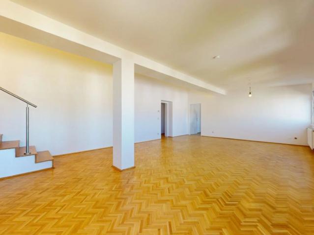 Dachterrasse mit Whirlpool & Fernblick | 130 m² | unbefristet