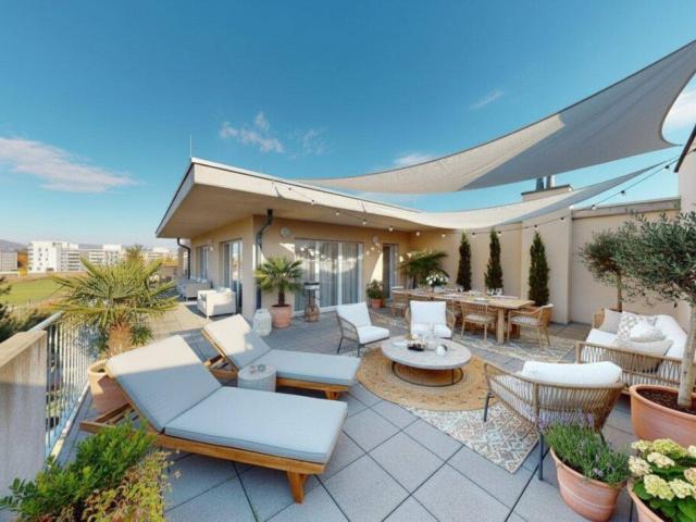 Dachterrassenwohnung mit besonderem Flair – 4 Zimmer & rund 86 m² Terrasse