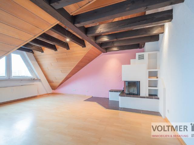 DACHTRAUM helle Eigentumswohnung mit Loggia, Kamin und Garage in Neunkirchen!