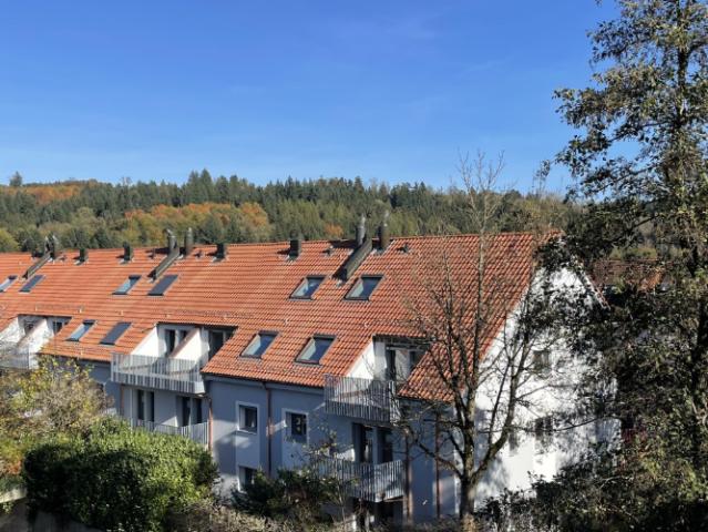 Dachtraum mit Schrägen 1000. CHF Startbonus fürs Einrichten!