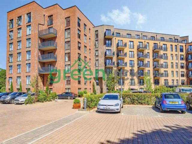 Dacorum Way, Hemel Hempstead HP1, 1 bed flat to rent, £1,300 pcm | PrimeLocation