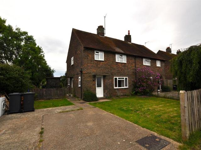 Dacre Road HerstmonceuxEast Sussex 1 bed flat to rent £895 pcm £207 pw