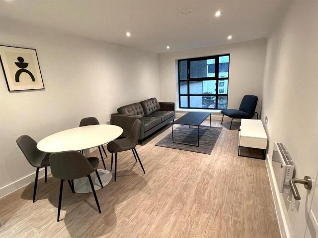 Dad Awards, 38 40 Lombard Street, Highgate, B12 0QN, United Kingdom | 2 bed apartment for rent #139401674 | Rentberry