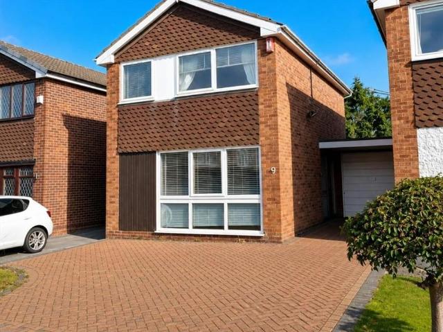 Daffodil Place, Walsall WS5 3 bed house to rent £1,500 pcm £346 pw
