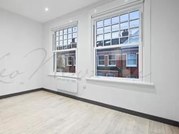 Dafforne Road, London, SW17 8TZ, United Kingdom | Room for rent #140399843 | Rentberry