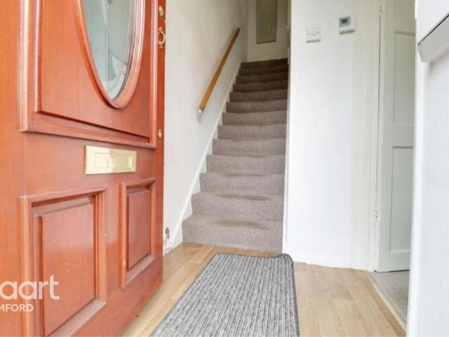 Dagnam Park Drive, Romford 3 bed terraced house to rent £2,000 pcm £462 pw