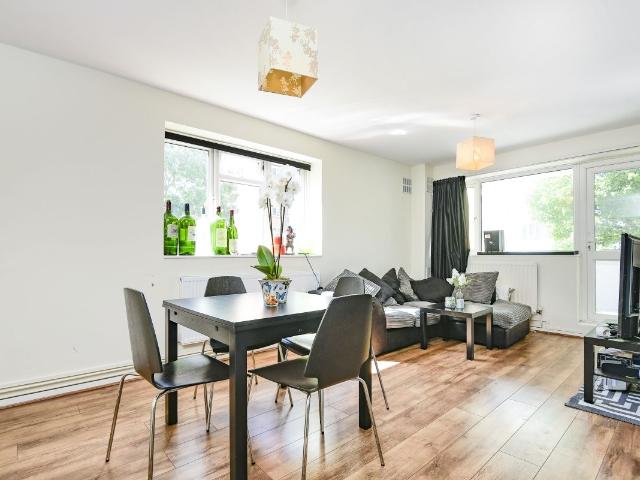 Dagnall Street, Battersea, London SW11, 3 bed flat to rent, £3,200 pcm | PrimeLocation