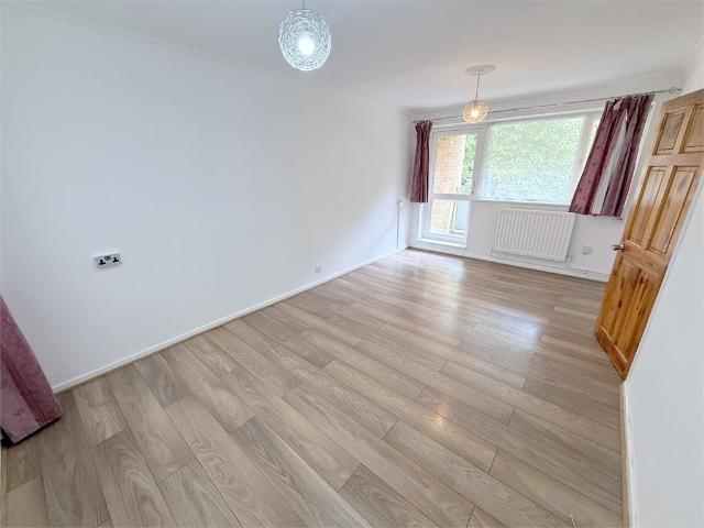 Dagnall Street, London, London SW11, 4 bed flat to rent, £3,500 pcm | PrimeLocation