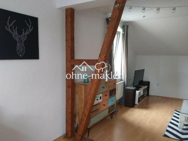 Dahlhausen: Gepflegte 2,5 Zimmer Wohnung im 3 Familienhaus