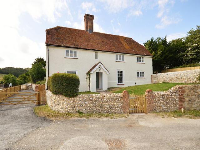 Dairy Cottage, Upwaltham, GU28 5 bed detached house to rent £3,000 pcm £692 pw