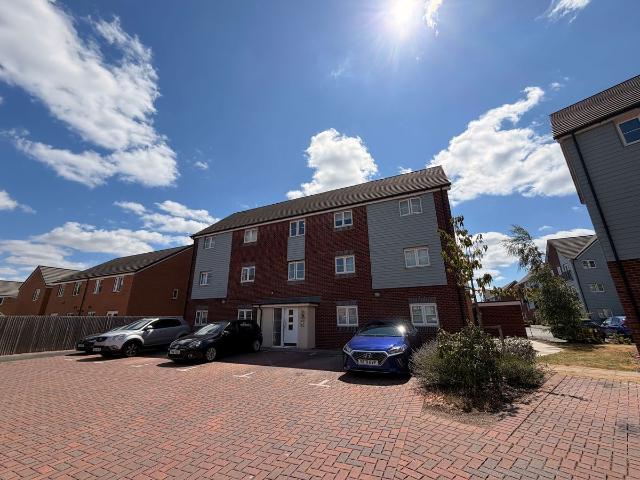 Dairy Drive, Perry Barr B42, 2 bed flat to rent, £1,200 pcm | PrimeLocation