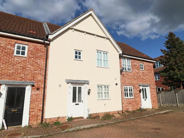 Daisy Avenue, Bury St Edmunds IP32, 3 bed terraced house to rent, £1,330 pcm | PrimeLocation