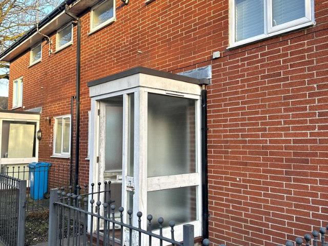 Daisy Bank, Manchester, M40 1WY, United Kingdom | 2 bed townhouse for rent #139333306 | Rentberry