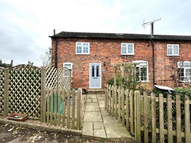 Daisy Bank Crescent, Audlem CW3 2 bed cottage to rent £1,275 pcm £294 pw