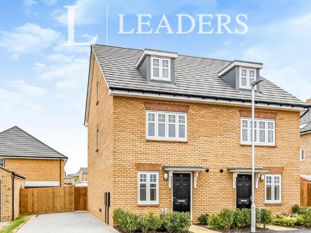 Daisy Lane, Wixams, Bedford, MK42 3 bed townhouse to rent £1,750 pcm £404 pw