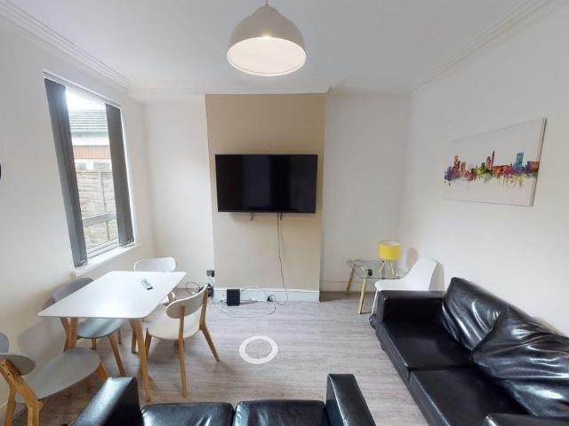 Daisy Road, Birmingham B16, 4 bed shared accommodation to rent, £498 pcm | PrimeLocation