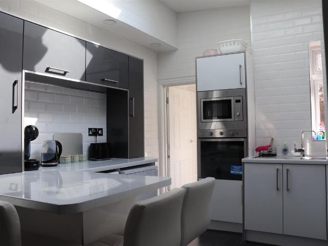 Daisy Road, Birmingham B16, 4 bed shared accommodation to rent, £542 pcm | PrimeLocation
