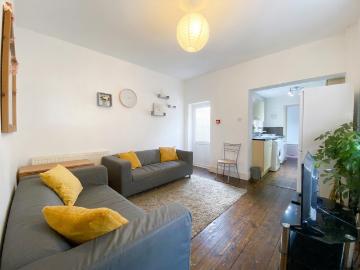 Daisy Road 4 bed exc bills. 4 bed house to rent £2,150 pcm £496 pw