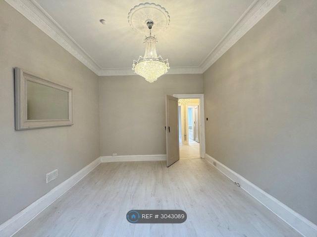 Daisy St, Glasgow G42, 2 bed flat to rent, £1,500 pcm | PrimeLocation